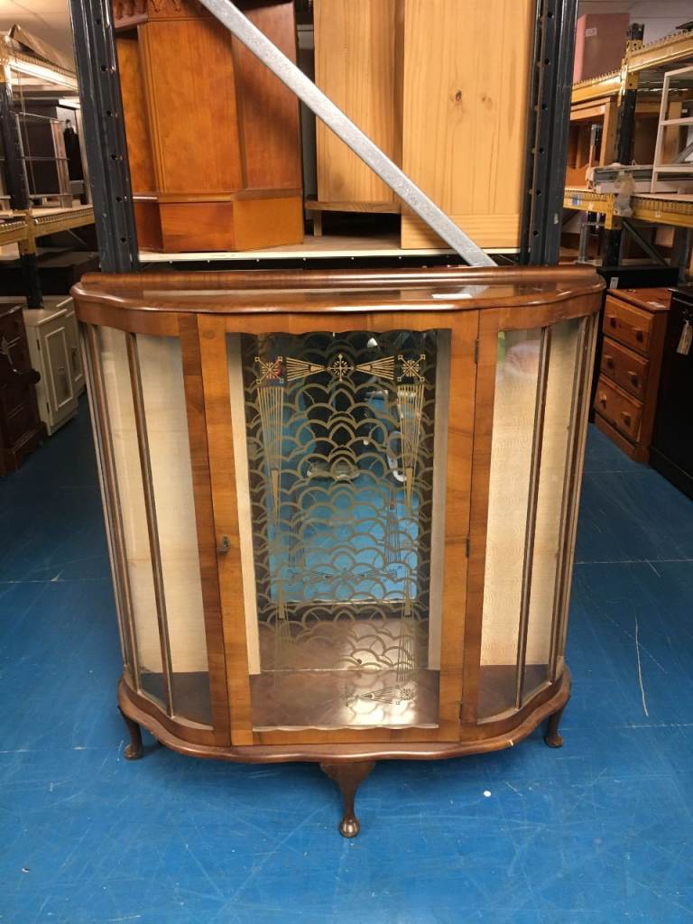 Half Moon Vintage Display Cabinet TCL Reuse 105200