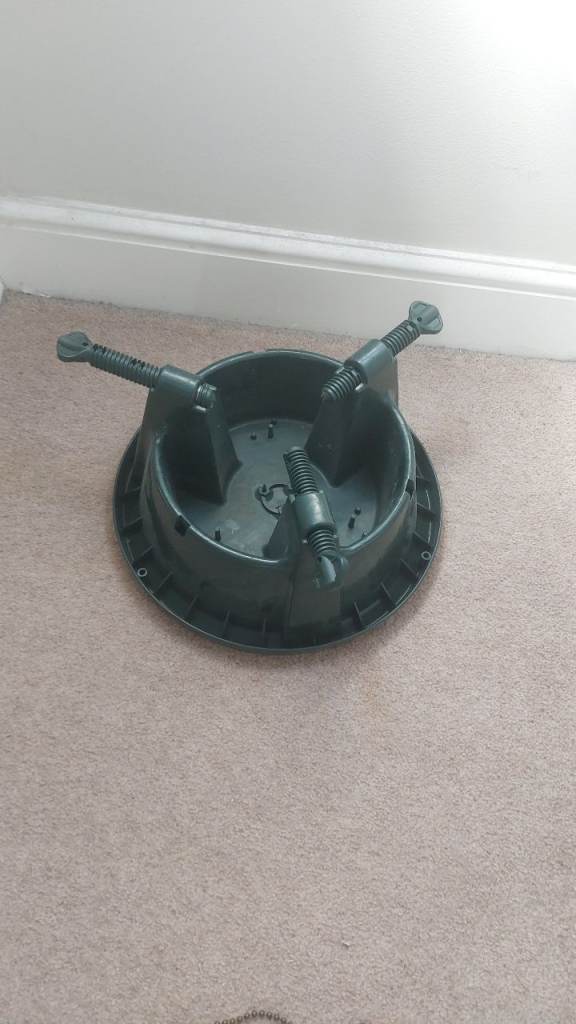 Christmas tree stand 