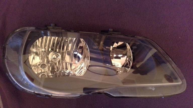 2005 Rover 25 1.1 i Right and Left Hand Headlamps, new condition
