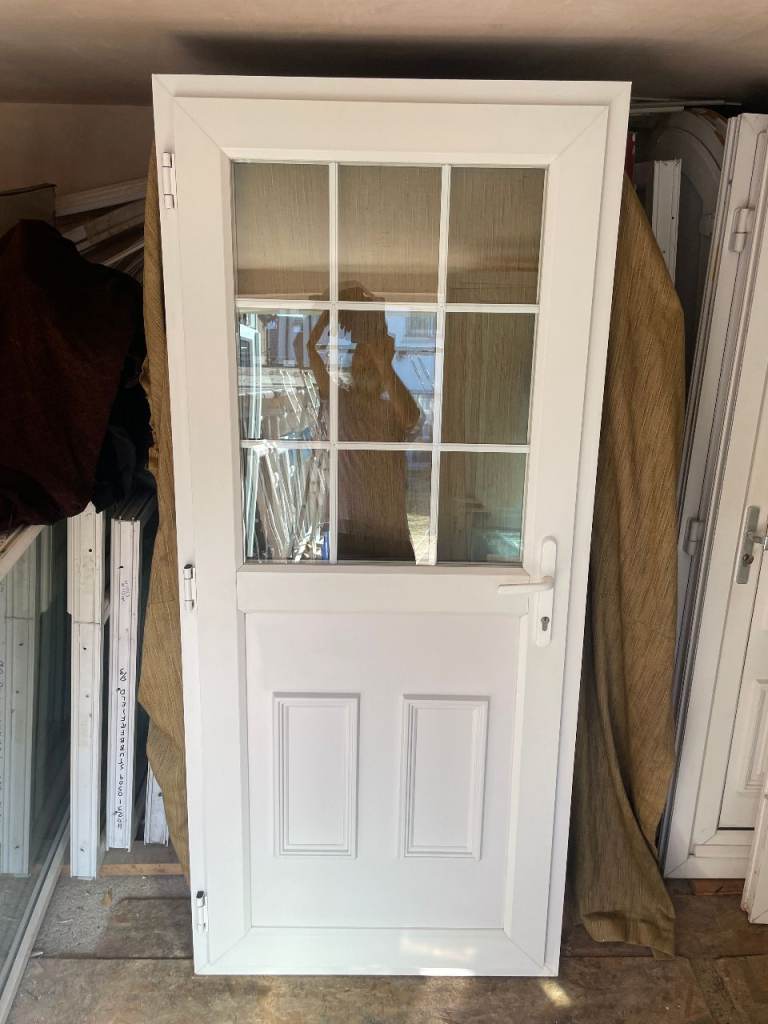 UPVC DOOR 206 x 91.5 cm - BEAUTIFUL GEORGIAN UPVC DOUBLE GLAZED DOOR**OPENS OUTWARDS** (REF: DX57)