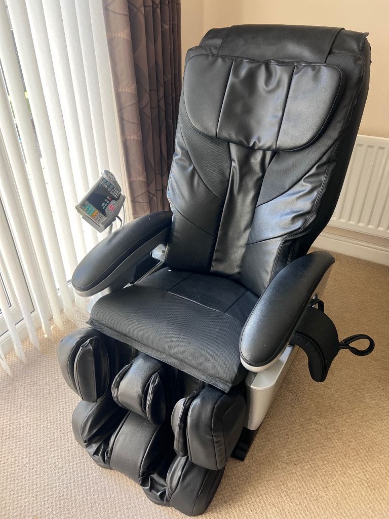 Sanyo Black Full Body Reclining Massage Chair - Great Condition