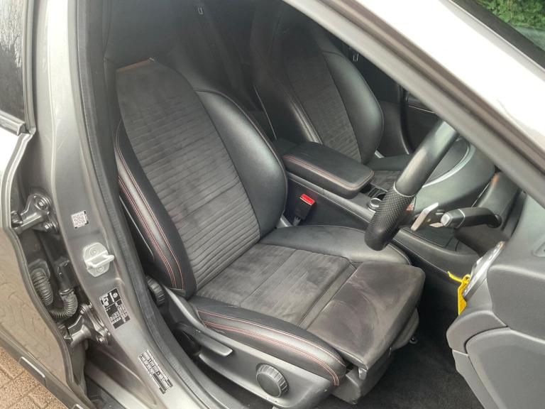 2015 Mercedes-Benz GLA 2.1 GLA220d AMG Line 7G-DCT 4MATIC Euro 6 (s/s) 5dr ESTATE Diesel Automatic