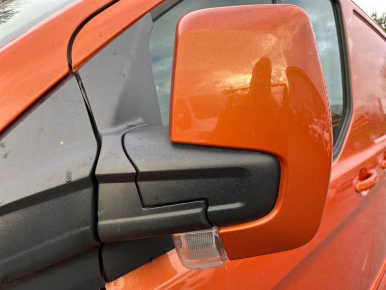 2023 Ford Transit Custom 2.0 EcoBlue 170ps Low Roof Limited Van Van DIESEL Manual