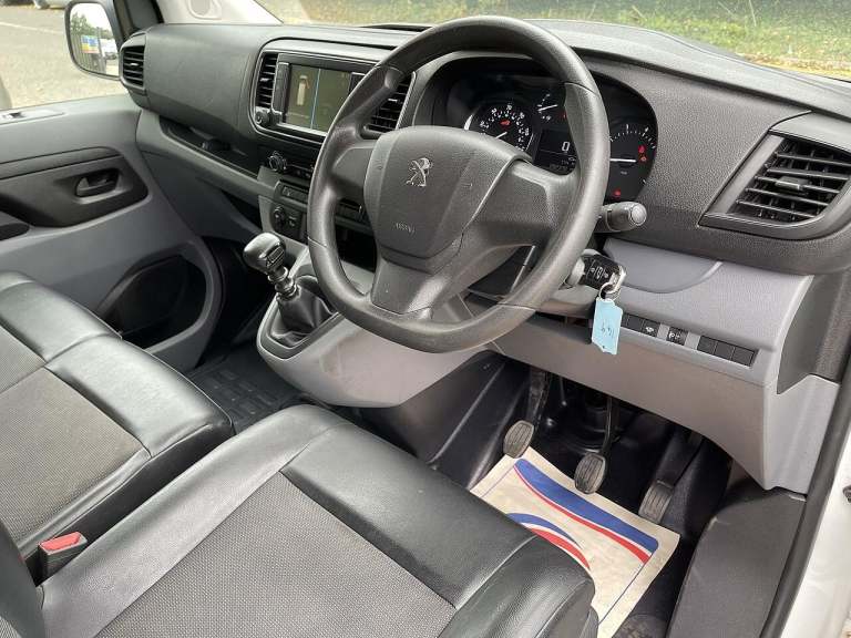 2020 Peugeot Expert 1400 2.0 BlueHDi 120 Professional Van PANEL VAN DIESEL Manual