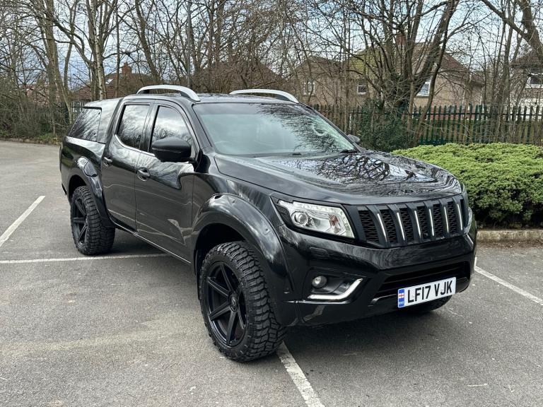 2017 Nissan Navara Double Cab Pick Up Tekna 2.3dCi 190 4WD PICK UP Diesel Manual