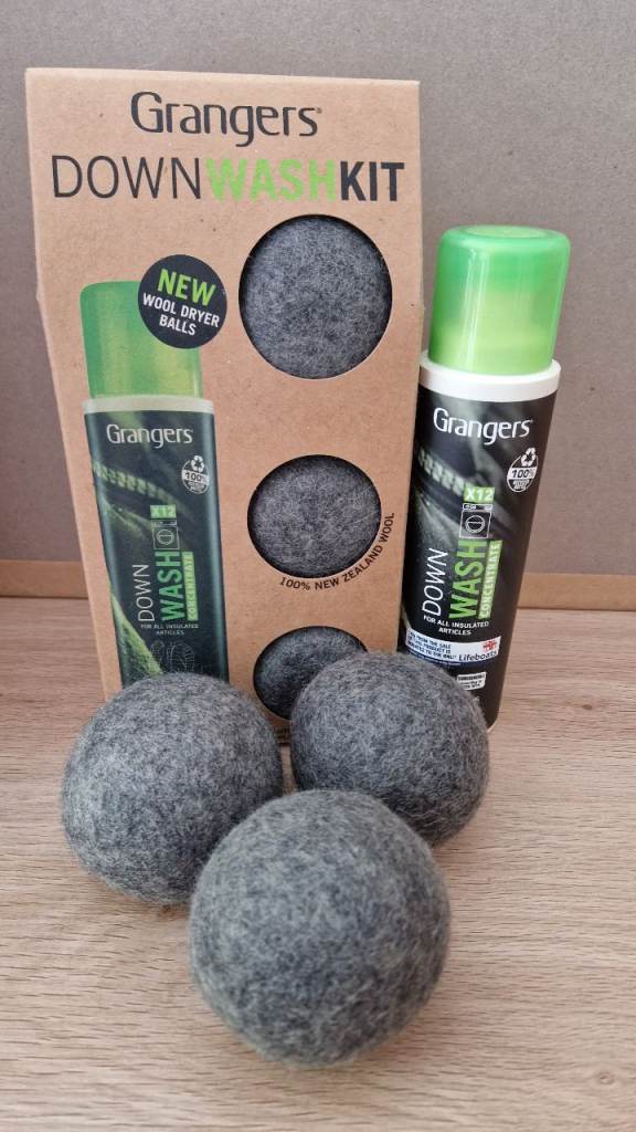 Grangers Down Wash Kit With Wool Balls