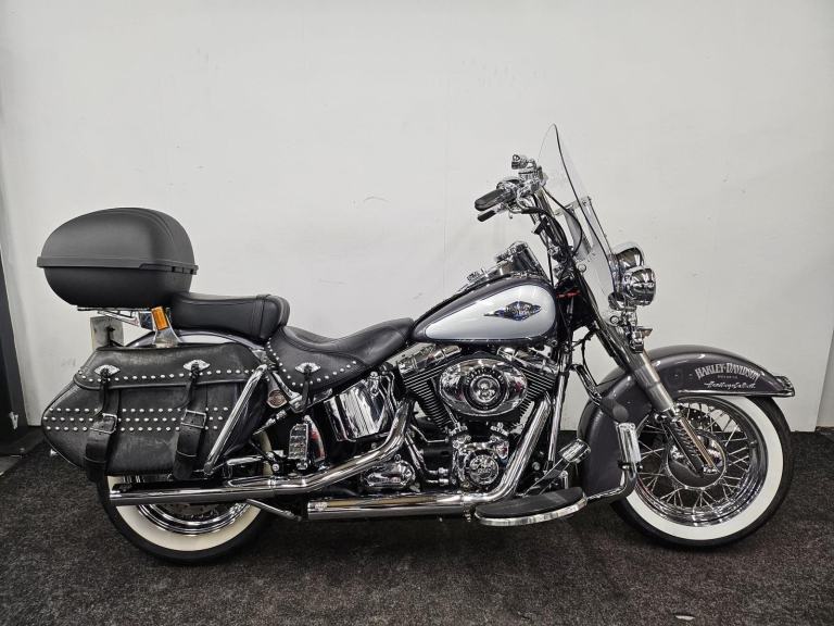 HARLEY DAVIDSON FLSTC HERITAGE SOFTAIL ** FULL HISTORY - SAT NAV - VandH EXHAU
