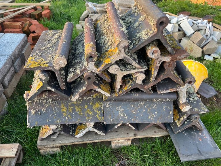 Reclaimed Weathered Clay Roof Ridge