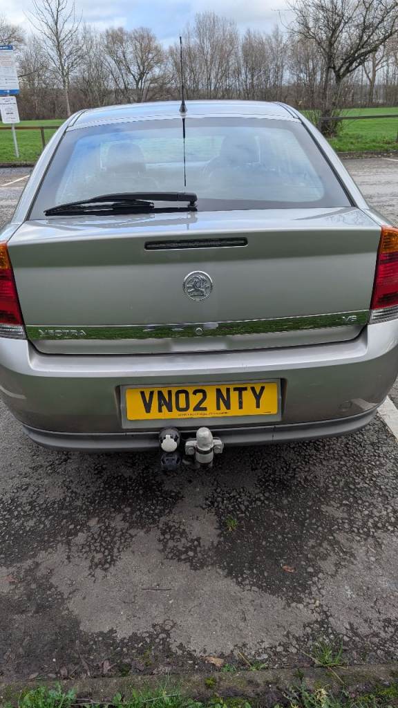 Vauxhall, VECTRA, Hatchback, 2002, Manual, 3175 (cc), 5 doors