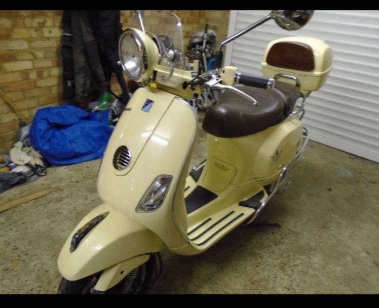 VESPA LXV 125