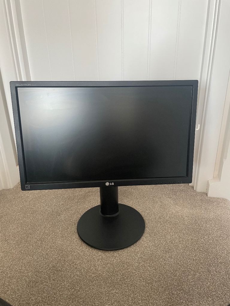 LG 24” Monitor – Height Adjustable Stand – Fully Working