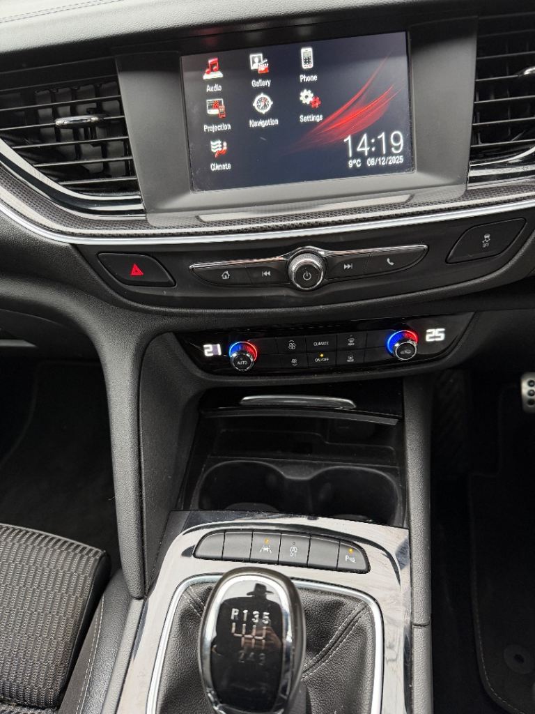 Vauxhall, INSIGNIA, Hatchback, 2019, Manual, 1490 (cc), 5 doors