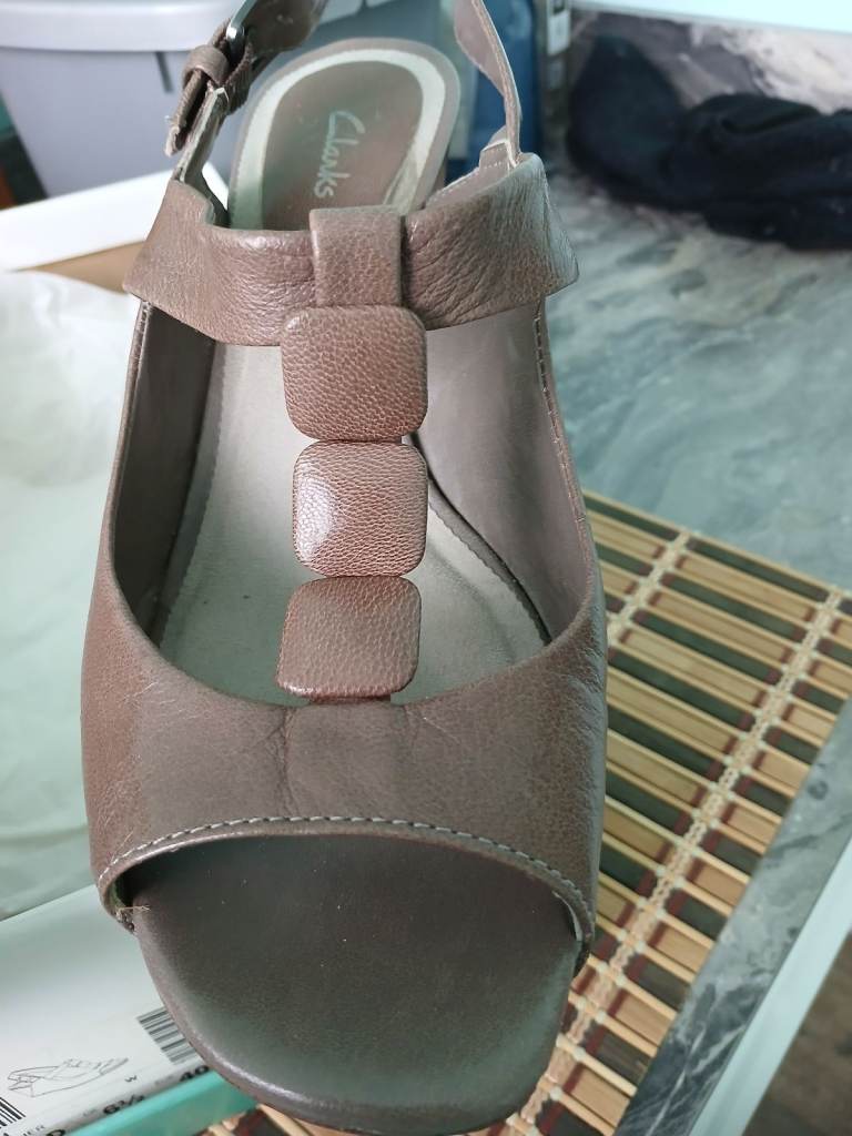 Clarks leather sandles