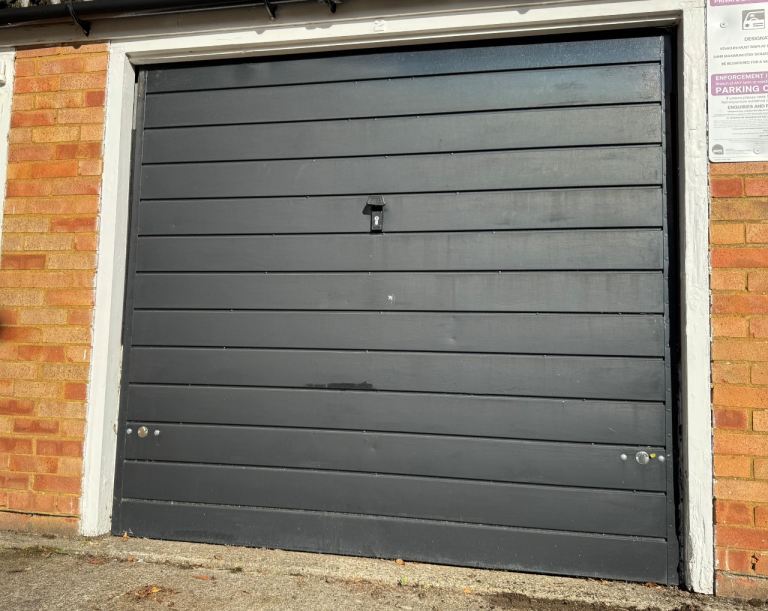 Garage in East Molesey