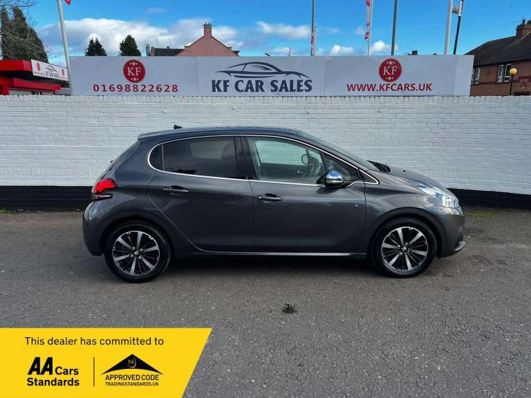 2019 Peugeot 208 1.2 PureTech 110 Tech Edition 5dr HATCHBACK PETROL Manual