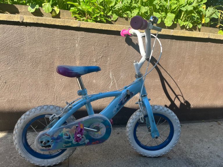 Frozen characters- girls bike