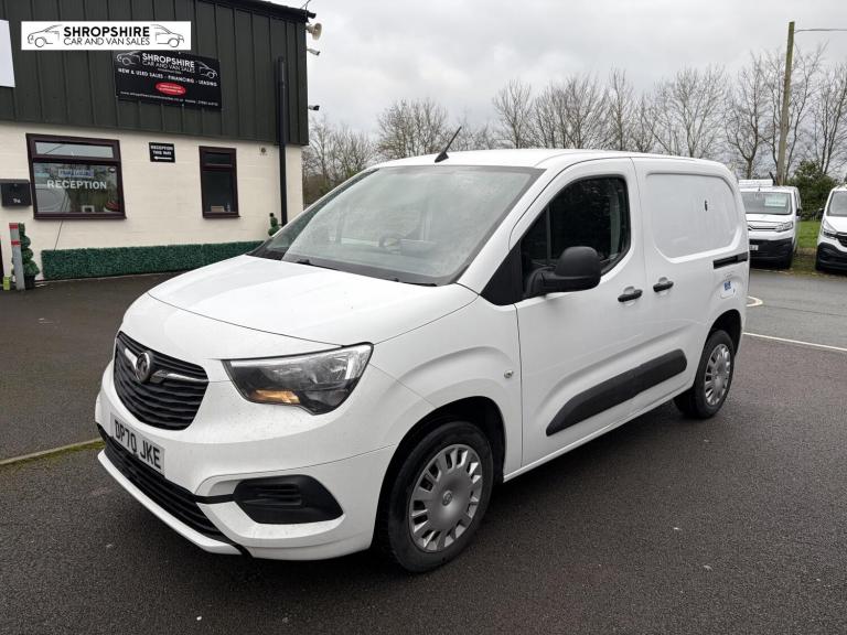 2020 Vauxhall Combo 2300 1.5 Turbo D 100ps H1 Sportive Van PANEL VAN DIESEL Manual