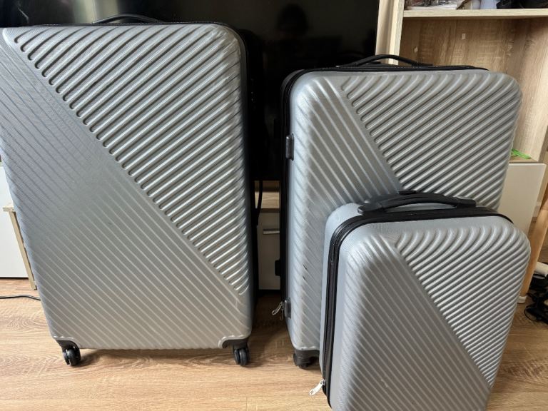 Set of 3 suitcases Grey 
