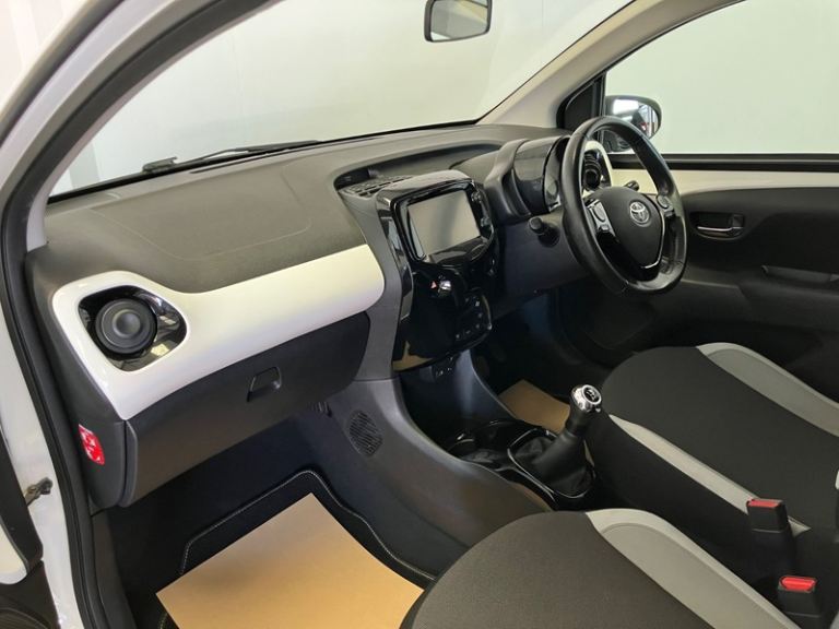 2017 Toyota AYGO VVT-I X-PRESS HATCHBACK Petrol Manual