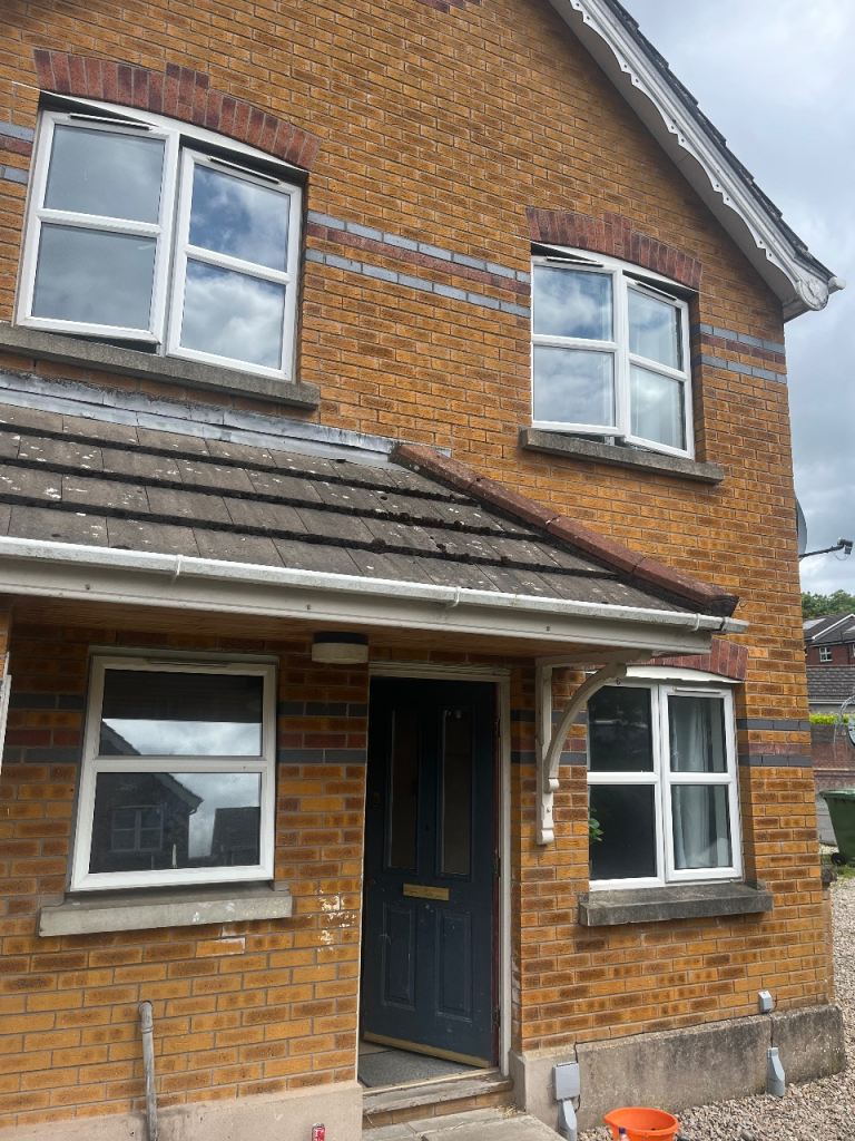 2 Bed house to let, complete with driveway in Kinallen, Dromore area