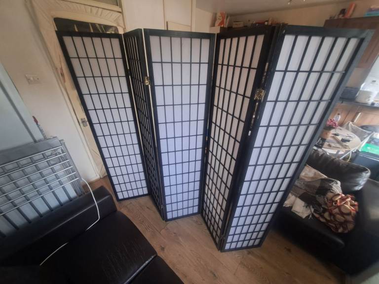 Large room divider 