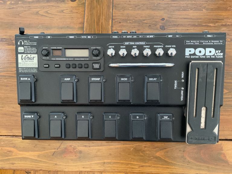 Line 6 POD XT Live guitar multi effects floorboard
