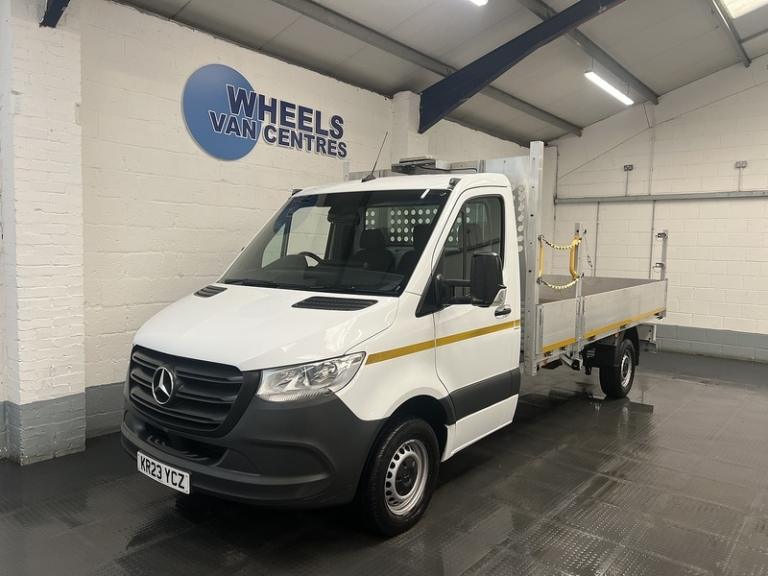 2023 Mercedes-Benz Sprinter 2.0 315 CDI Progressive Dropside 2dr Diesel Manual RWD L3 Euro 6 (s/s...