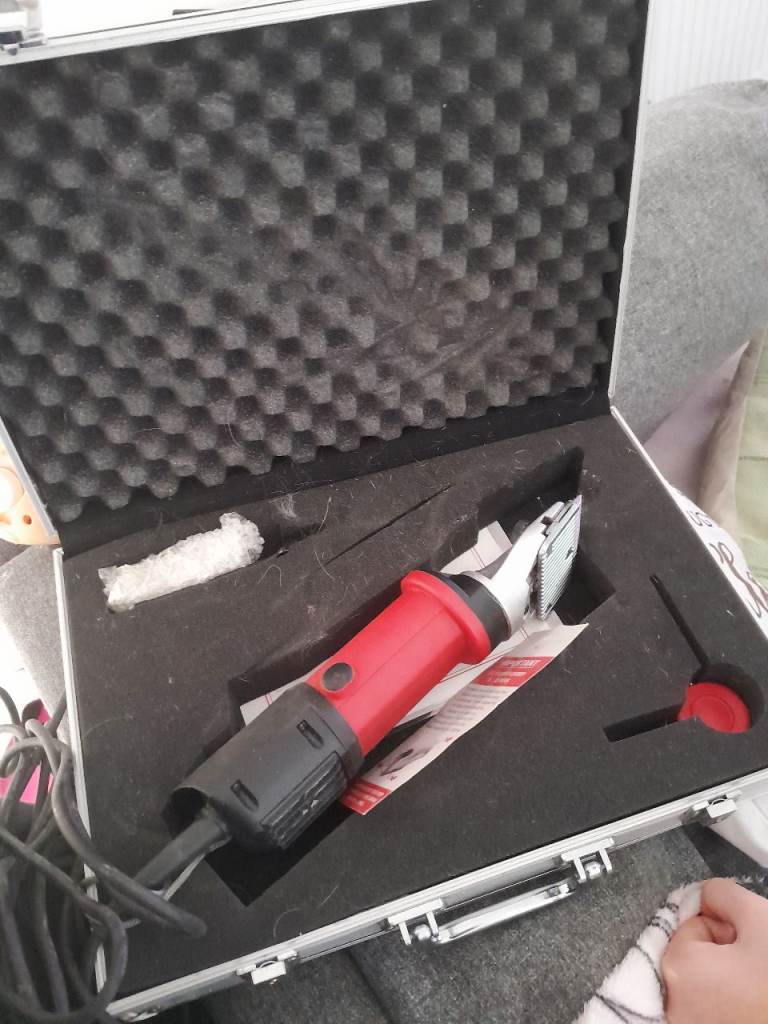 image for Heavy duty hose/cattle clippers