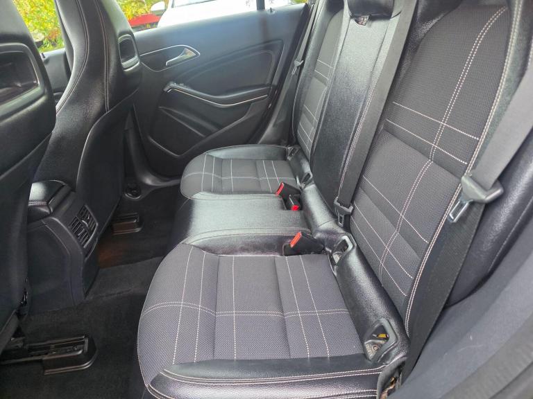 2015 Mercedes-Benz CLA 2.1 CLA220 CDI Sport Coupe 7G-DCT Euro 6 (s/s) 4dr SALOON Diesel Automatic