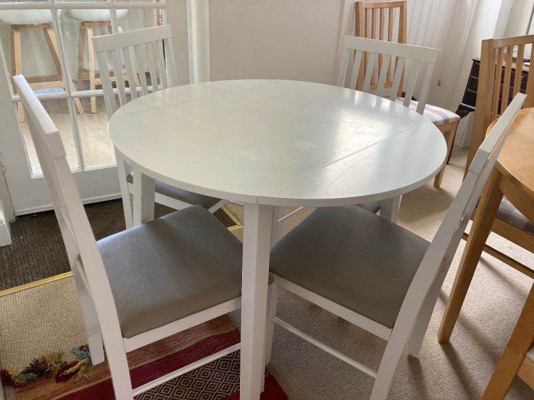 Table & chat