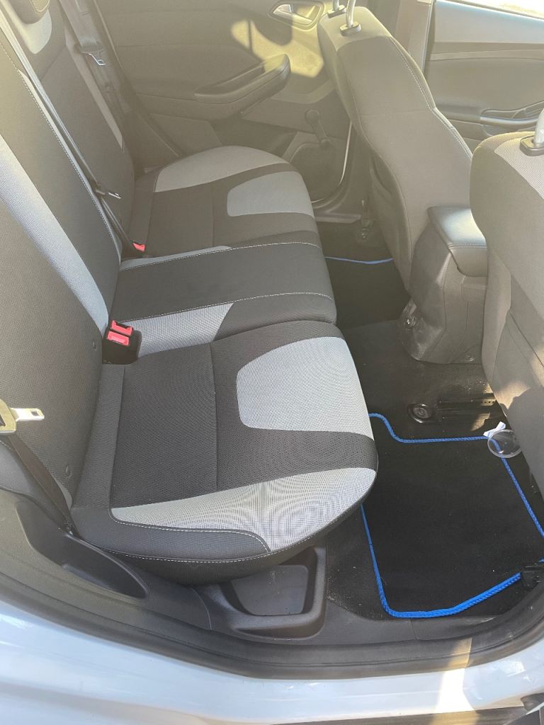 Ford, FOCUS, Hatchback, 2012, Manual, 998 (cc), 5 doors