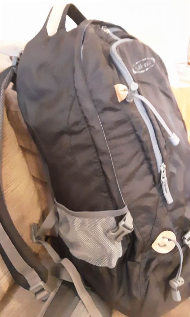 G4 FREE Backpack. Black