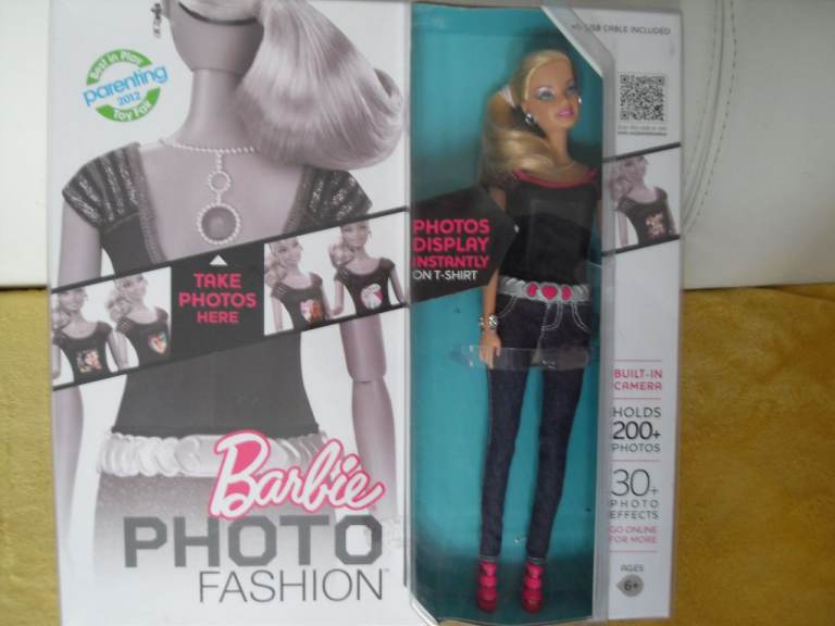Barbie Photo Fashion  Like-New Boxed
