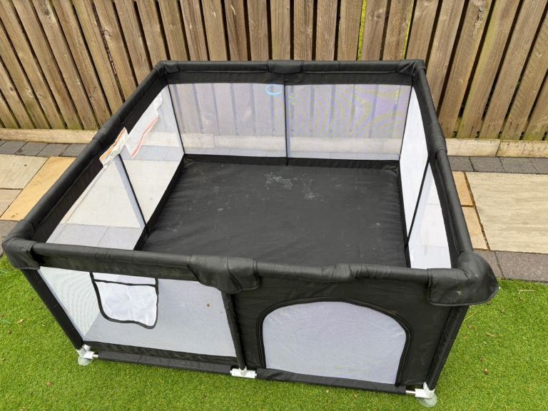 Large pet pen 