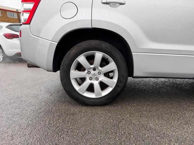 SUZUKI GRAND VITARA 2.4 VVT SZ5 4WD Euro 5 5dr 2011