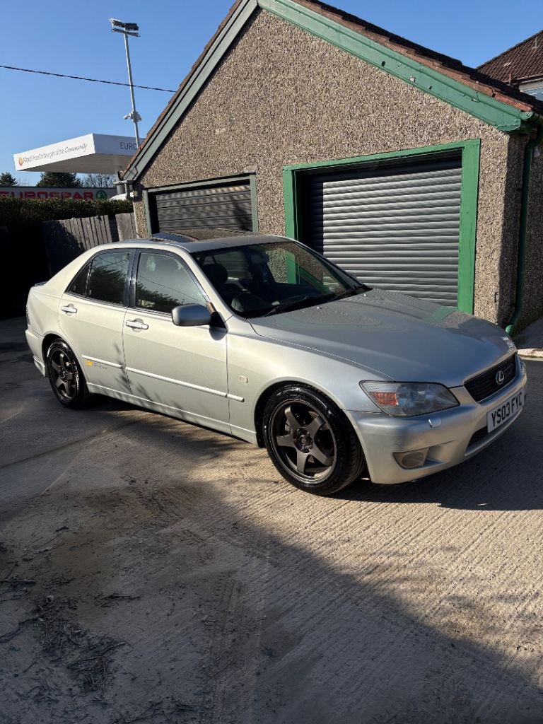 Lexus, IS, Saloon, 2003, Other, 1988 (cc), 4 doors