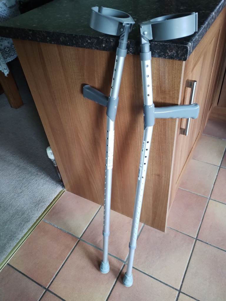 Trulife Adjustable Aluminium Adult Elbow Crutches