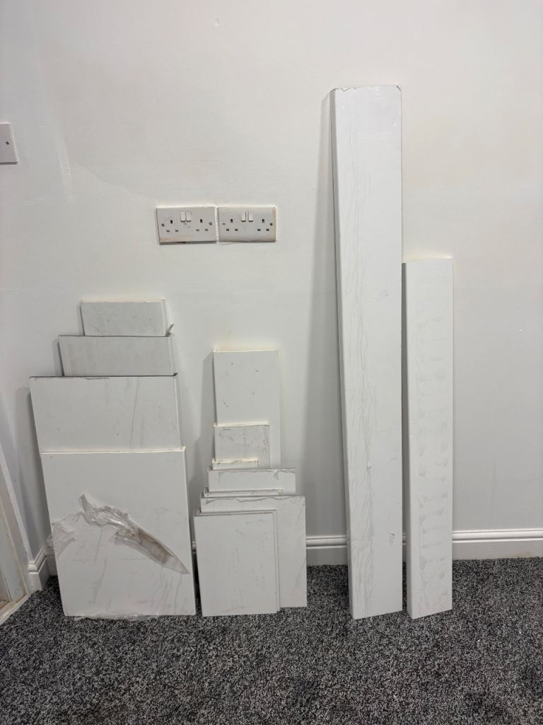 White plastic 28mm flat board off cuts for £15.00