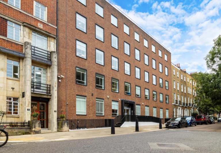 30 to 75 Person Private Office Suites to rent in *Holborn*, Central London WC1