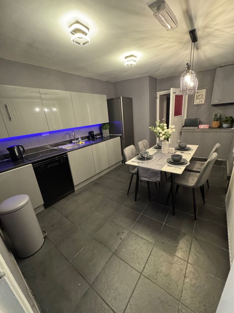     Modern Fully Furnished Rooms to Rent – Bills & WiFi Included – Northampton Town Centre