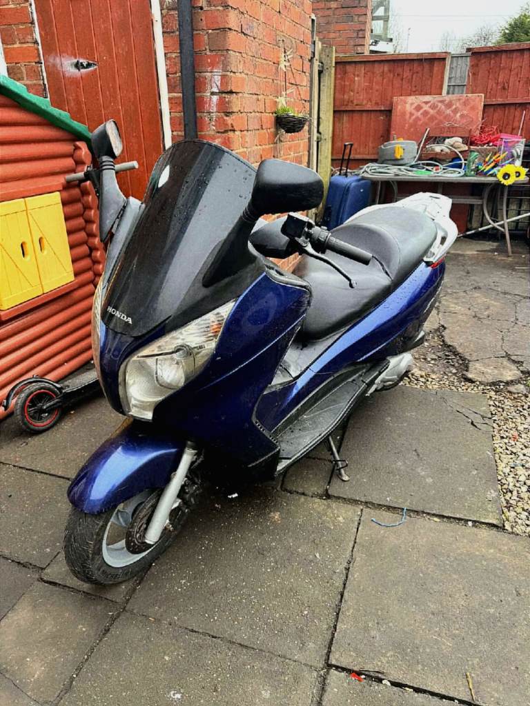 Honda s-wing 125cc 2010