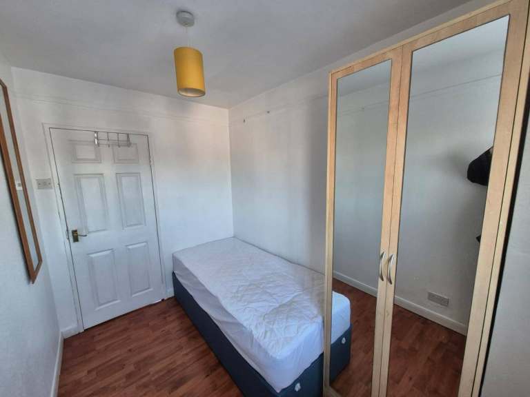 Single Room near Plaistow Station