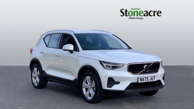 2025 Volvo XC40 2.0 B3 MHEV Core SUV 5dr Petrol Hybrid DCT Auto Euro 6 (s/s) (163 ps) ESTATE Petr...