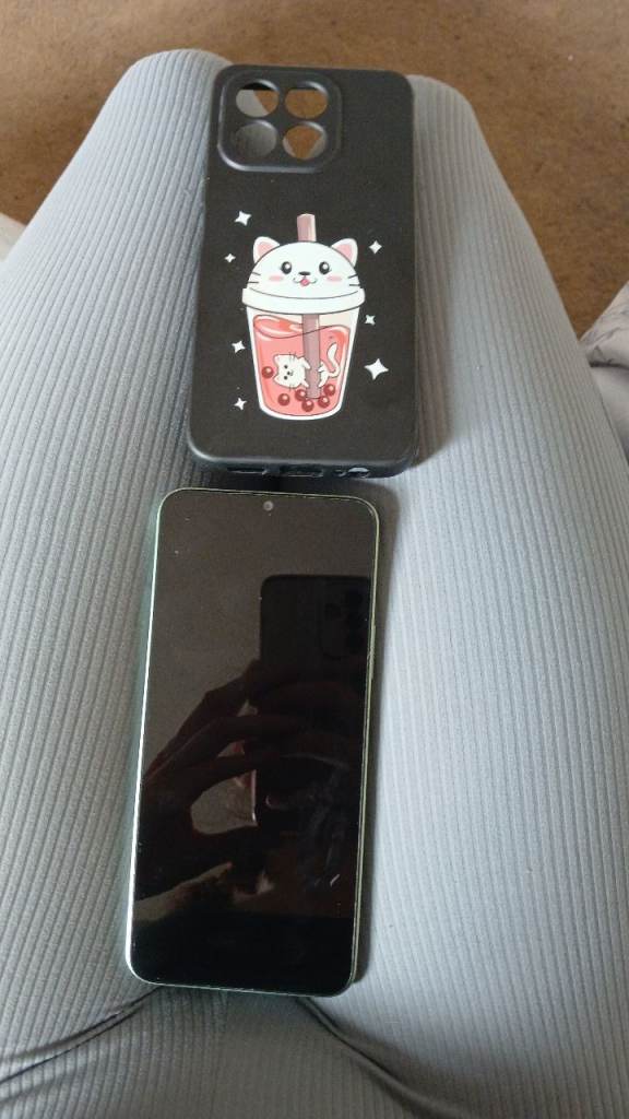 Mobile Phone with Cute Cat Bubble Tea Case