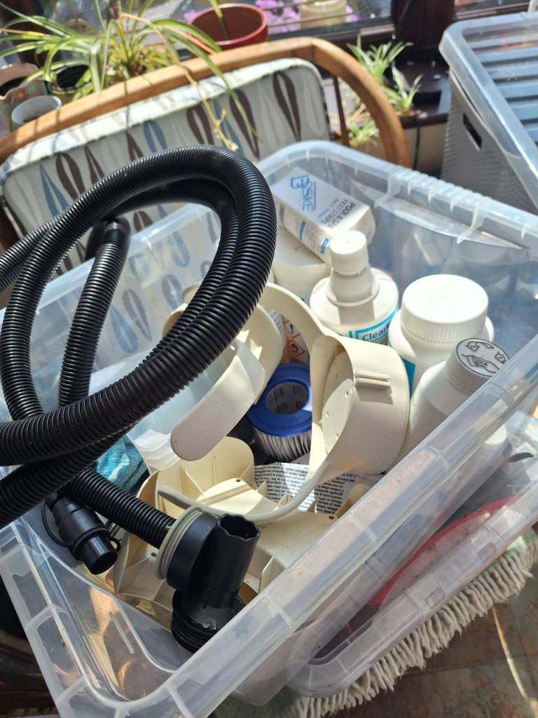 Free Hot tub chemicals and other bits