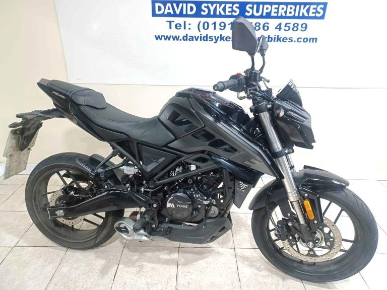 Voge R 125 SPORTS 75-REG ONLY 1878 MILES IN BLACK £2599.OTR