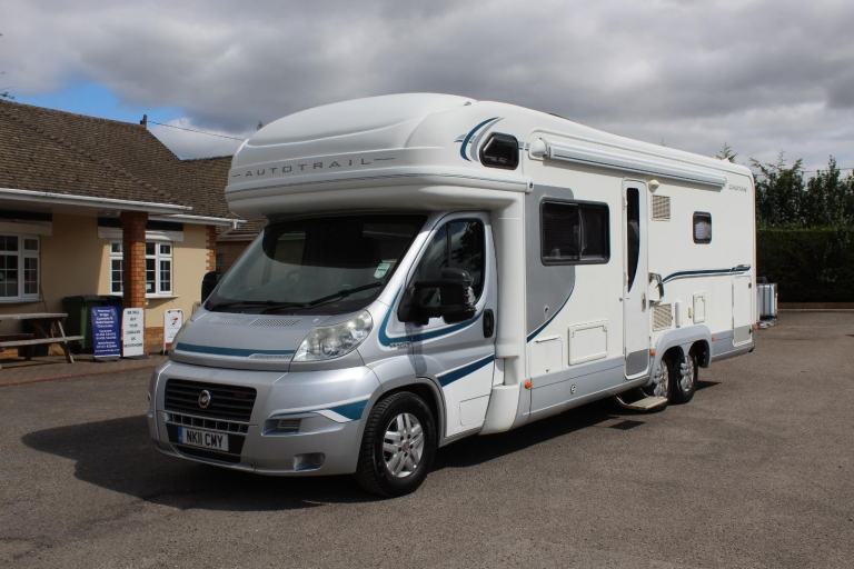 Auto-Trail Chieftain FIXED BED DIESEL MANUAL 2011