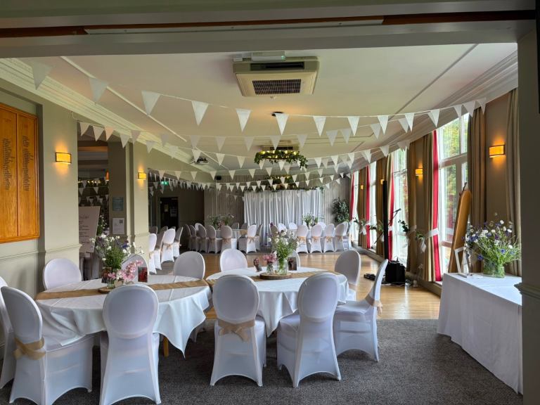 Rustic wedding decorations 