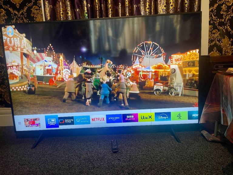 75 inch Samsung 4K Smart TV 