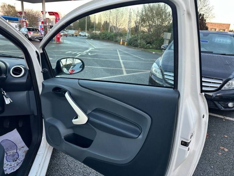 2012 Ford Ka 1.2 Edge Hatchback 3dr Petrol Manual Euro 5 (s/s) (69 ps) Hatchback Petrol Manual